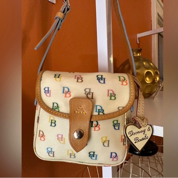 DOONEY & BOURKE Mini Purse - Picture 3 of 9